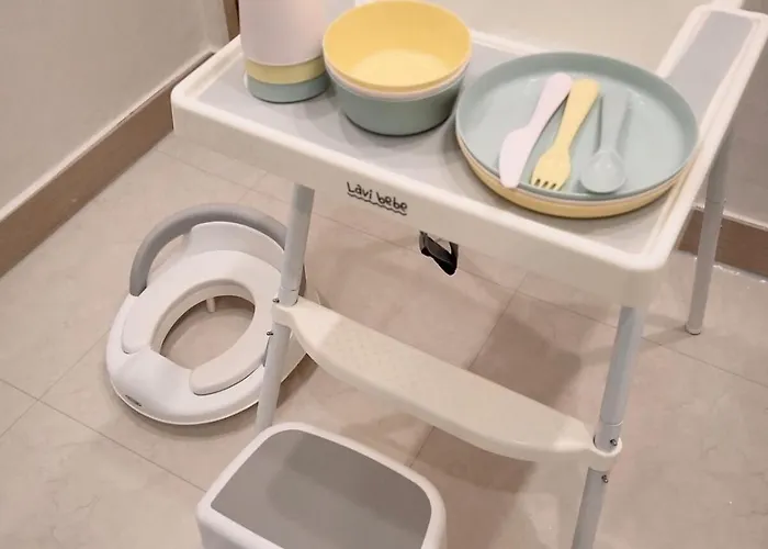 Apartment 공항철도 도보3분 루프탑 테라스 전용 2층3층전체 화장실2 침대5 Seoul