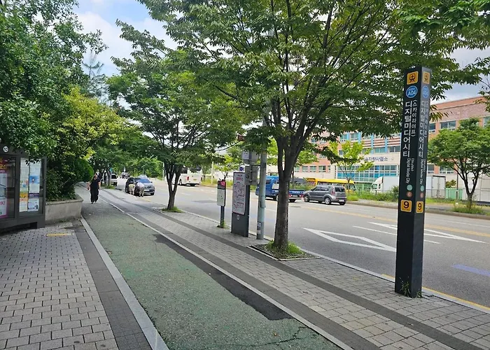 Apartment 공항철도 도보3분 루프탑 테라스 전용 2층3층전체 화장실2 침대5