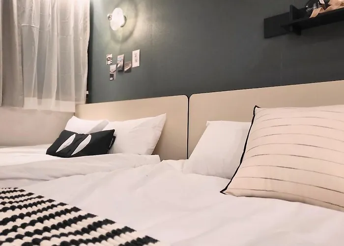Apartment 공항철도 도보3분 루프탑 테라스 전용 2층3층전체 화장실2 침대5